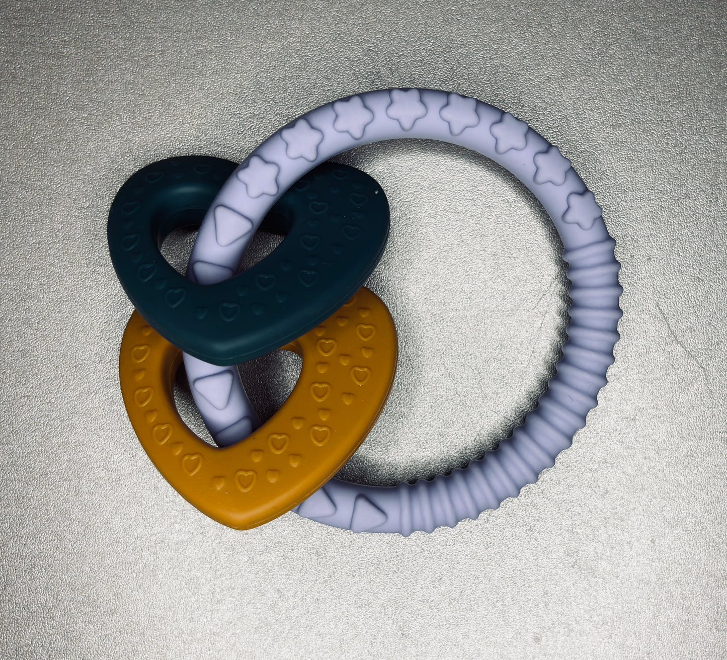 Jucărie Premium de Dentiție – “BabyLove Rings” din Silicon Alimentar, 100% Fără BPA, Design Ergonomic cu Inimioare Duble